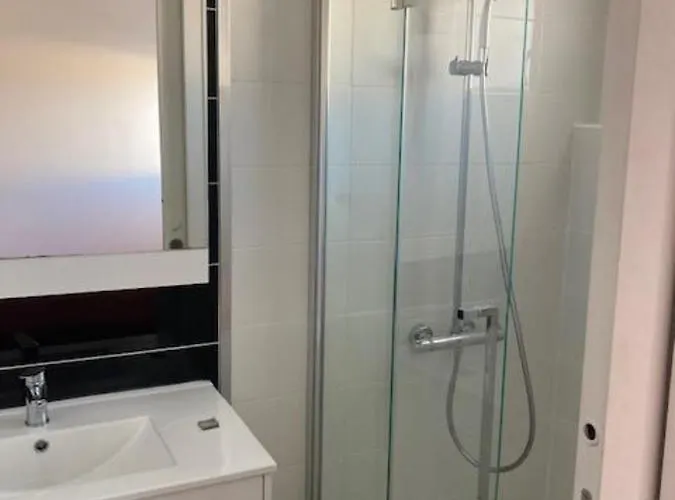 Maison Entre Marais Et Foret